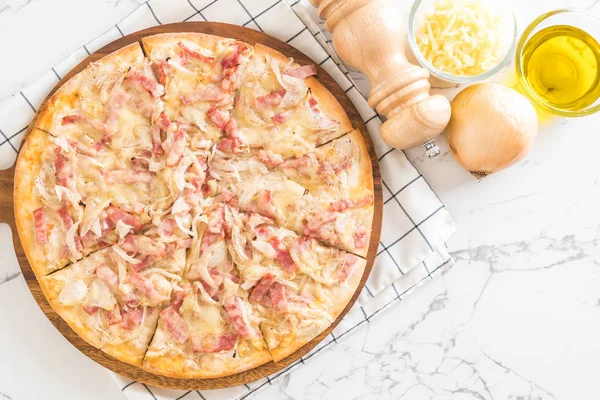 Tarte flambe pizza 