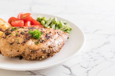 ızgara tavuk biftek 