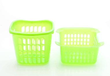 Yeşil plastik sepet