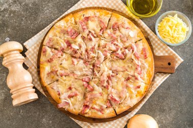 Tarte flambe pizza 