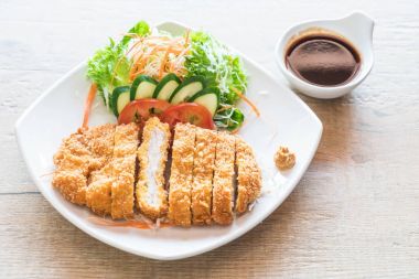 sebze soslu kızarmış pirzola domuz eti