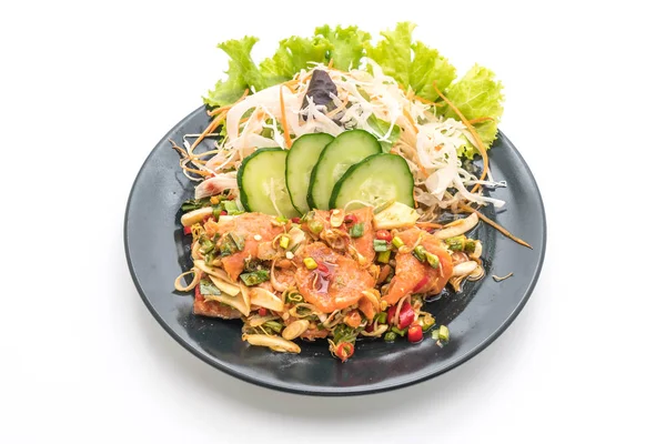 taze somon çiğ baharatlı salata