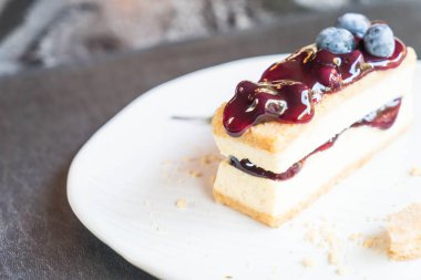 yaban mersini peynirli kek