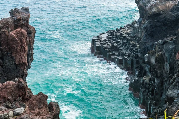 Jungmun Daepo sahil Jusangjeolli Cliff, Jeju Adası