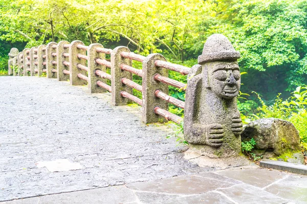 Dol hareuban Köprüsü Cheonjiyeon Falls