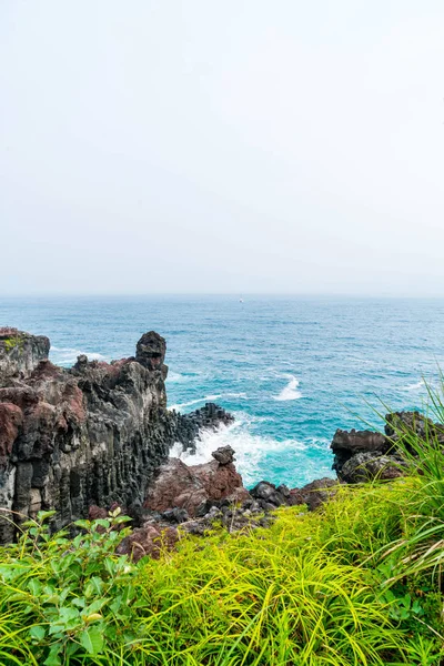 Jungmun Daepo sahil Jusangjeolli Cliff, Jeju Adası