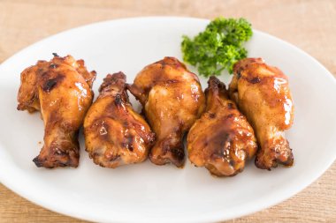 Barbekü tavuk kanadı