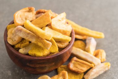 meyve yongaları karıştırın