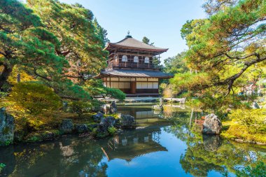 Gümüş Pavilion Ginkakuji Tapınağı'nda güzel mimari