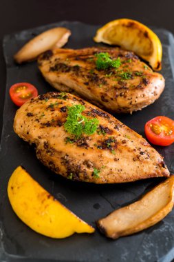 ızgara tavuk biftek