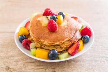 mix meyve ile gözleme