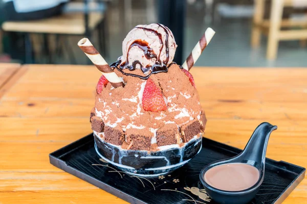 çikolata buz tıraş (bingsu)