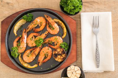 gebakken garnalen met knoflook 