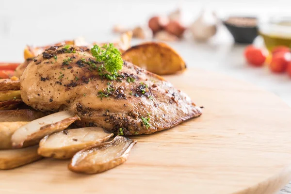 Sebzeli ızgara tavuk biftek 