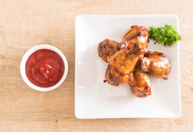 Barbekü tavuk kanadı