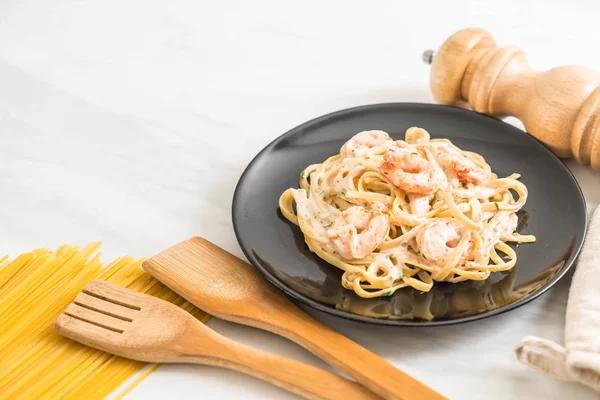 karides ile Fettuccini makarna