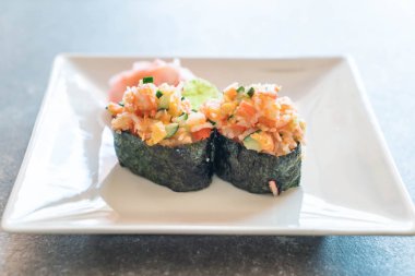 karışık sushi nigiri