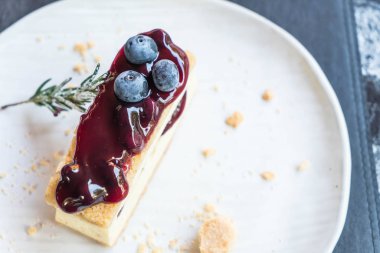 yaban mersini peynirli kek