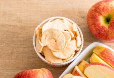 Kurutulmuş elma cips