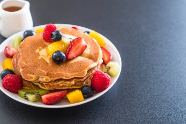 mix meyve ile gözleme