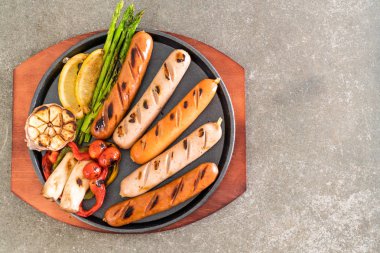 sebzeli ızgara sosis