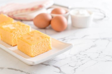 Ev yapımı turuncu kek