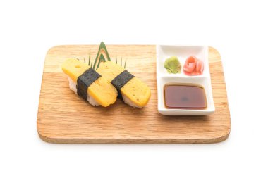 tatlı yumurta nigiri suşi - Japon gıda tarzı