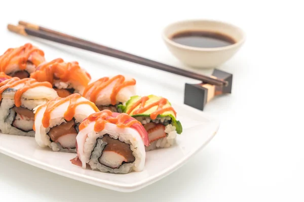 Rollo de sushi mezclado con salsa picante - estilo de comida japonesa — Foto de Stock