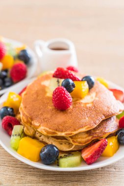 mix meyve ile gözleme