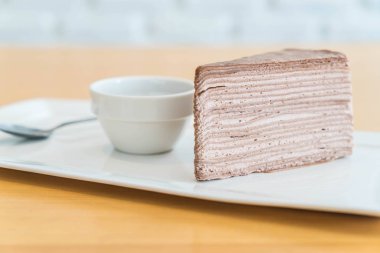 çikolatalı krep pasta