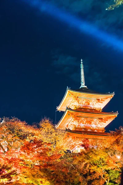 Schöne Architektur im Kiyomizu-dera-Tempel Kyoto. — Stockfoto