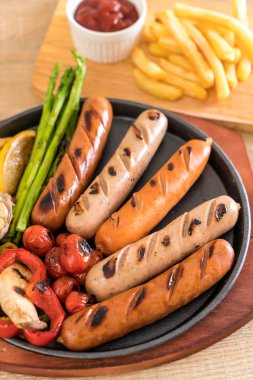 sebzeli ızgara sosis