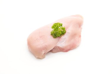 Taze çiğ tavuk filetosu.