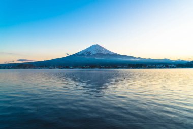 Dağ Fuji San Kawaguchiko Gölü.