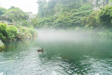 Bahçe Park adlı Cheonjiyeon şelaleler Jeju Adası