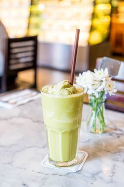 Matcha yeşil çay frappe
