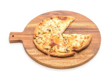 Kremalı mantarlı pizza