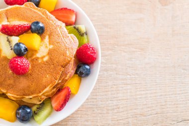 mix meyve ile gözleme