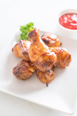 Barbekü tavuk kanadı