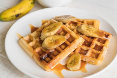 karamel ile muz gözleme