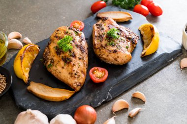 ızgara tavuk biftek