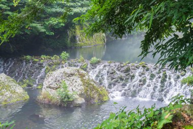 Bahçe Park adlı Cheonjiyeon şelaleler Jeju Adası