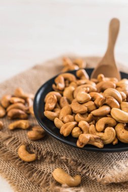 kavrulmuş kaju fıstığı