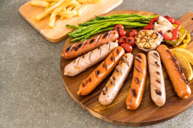 sebzeli ızgara sosis