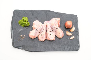 tavuk kanadı taze çiğ baget