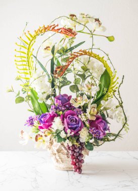 Güzel bir buket çiçek