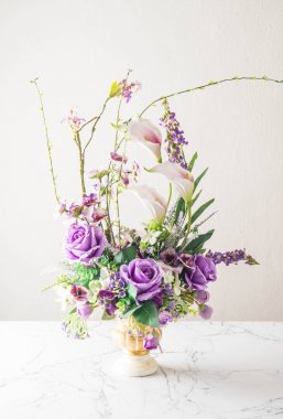 Güzel bir buket çiçek