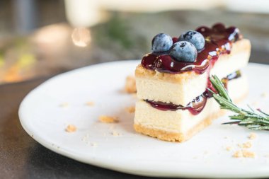 yaban mersini peynirli kek