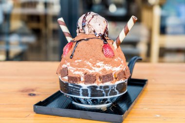 çikolata buz tıraş (bingsu)