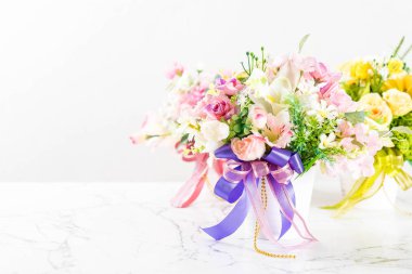 buket çiçek vazosu